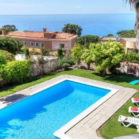 Villa Con Piscina Y Panoramicas Al Mar By Host&joy Lloret de Mar
